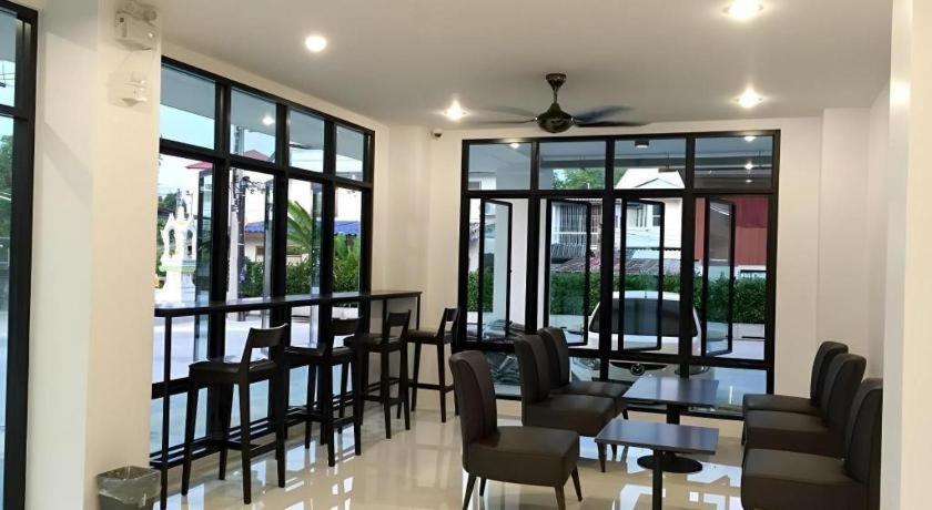 The Bed Hotel Phitsanulok Εξωτερικό φωτογραφία
